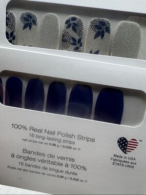 Color Street nail polish strips Leaf It To Me FDS602 Sleep Tight FMC265 2 set